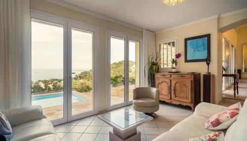 Villa in Hyères near Beach & Pool - Foto 3