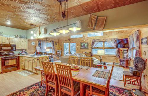 40-Acre, Off-Grid Wakefield Retreat w/ Gas Grill! - Foto 1