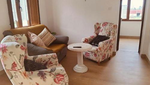 Apartamento en casa rural con amplio jardín a 5 min de la playa Situación inmejorable - Foto 3