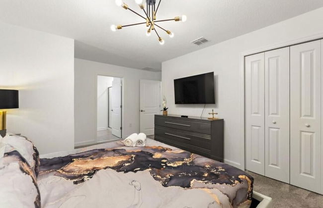 Gorgeous 4 Bd w Pool at Storey Lake Resort 4277 - Photo 51