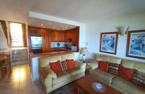 Between the sky and the sea - Foto 21