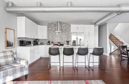 Spacious Home Garage Near Fountain Square-Family Friendly - Foto 16