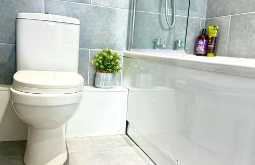 Hazel 1-Bedroom Cousy flat, Parking, WIFI, Prime location, Close to Blenheim Palace & Oxford - Foto 18