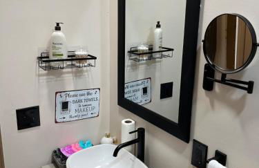 Elevated Entertainment Sleep Suite - Foto 7