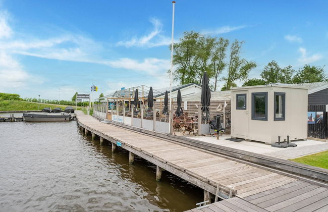 Relaxing Holiday Chalet by the Water in Grou - Foto 22