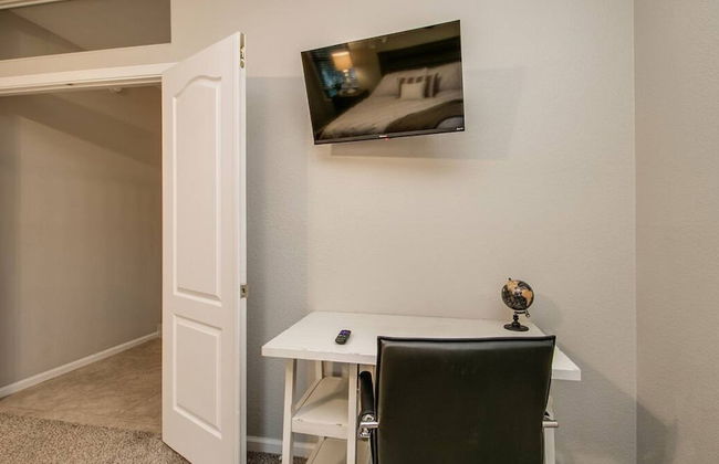 Massive 5 Bdrm Getaway W/pool, Hot Tub, Game Room! - Photo 7