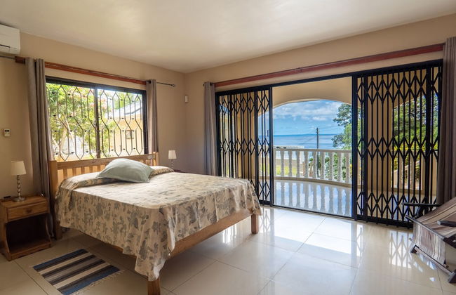 OCEAN VISTA - Photo 2