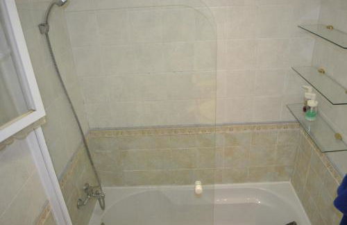 Céntrico y amplio apartamento 100% equipado - Foto 17