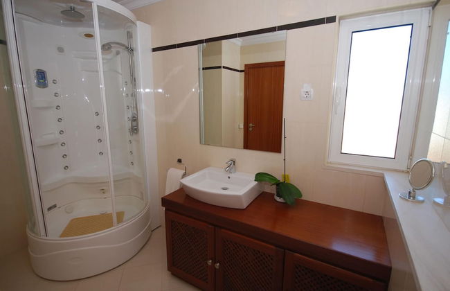 Lavish Villa With Private Swimming Pool - Foto 14