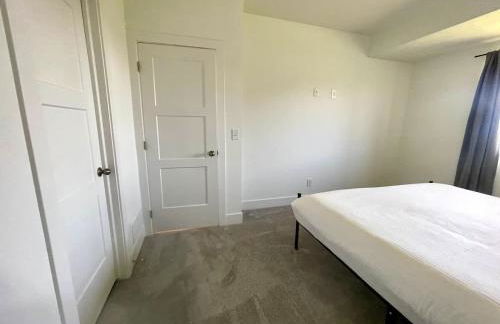 Papillion Family Home with Garage - Foto 9