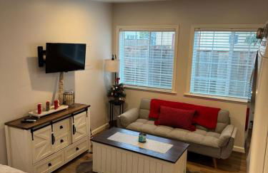 Private Cozy Retreat near Downtown Salinas! - Foto 26