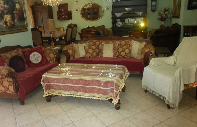 Helen's family home - Photo 30