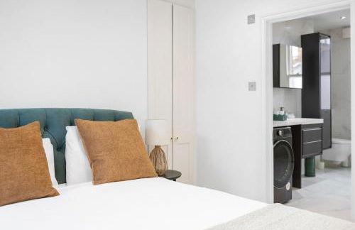 New stylish 3-Bed Pimlico House near Big Ben - Photo 48
