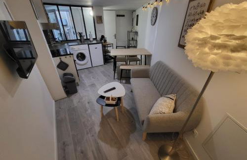 Superbe appartement T2 centre historique - Photo 1