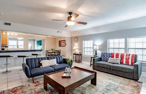 Sunny Side at Dog River-Dock, Lake, Fenced Yard - Foto 37