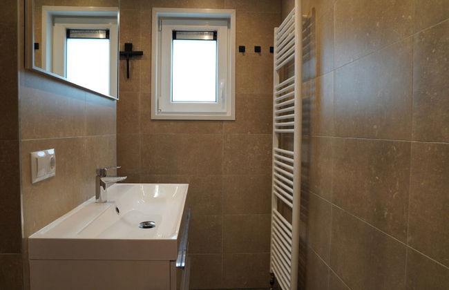 Beautiful Chalet With a Fireplace in a Wooded Area - Foto 16