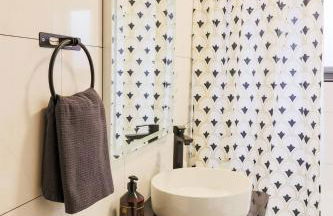 Character 2BR Upper Retreat with BBQ Terrace Parking - Photo 31