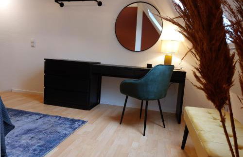 maremar - Design-Maisonette am Holzmarkt - Luxus Boxspringbetten - Arbeitsplatz - Loggia - Foto 12