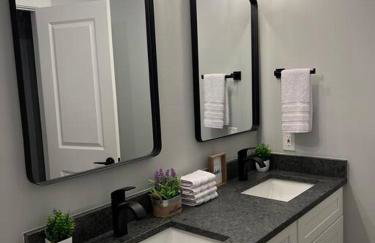 Brand New Luxury home 2022-Hot Tub-Pet Friendly - Foto 18