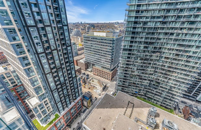 The Estate Entertainment District - Photo 39