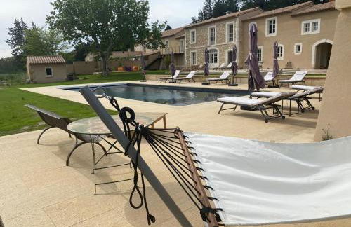 Superbe Mas Provençal rénové avec piscine, billard et climatisation à Paradou - Foto 7