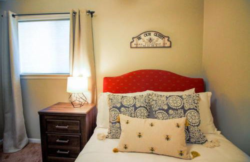 Luxury Midtown Home - Only a few blocks from FGH - Foto 43