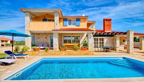 Charming villa Oliva with 4 bedrooms near the wonderful village of Fazana - Foto 1