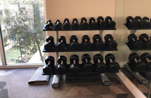 Riverwalk and Pool view Apt with King bed Infinity Pool Gym Free Parking - Foto 22