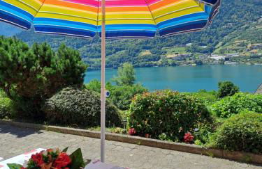 HAPPY DAYS Appartamento con stupenda vista lago - Foto 1