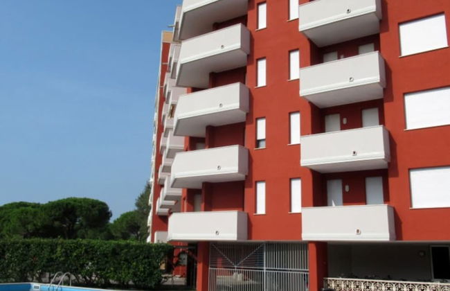 Serene Flat With Balcony and Pool - Beahost - Foto 23