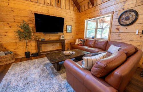 Foxhole Cabin, New custom log cabin in Shenandoah Valley - Photo 46