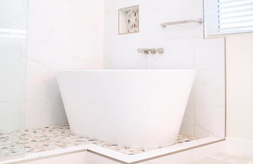 VEGAS OASIS CLOSE 2 STRIP! Private Hot tub & Heated Pool - Foto 73