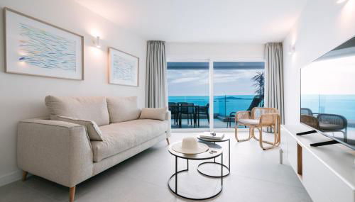 Blue Balcony Suites by Airnest - Foto 5