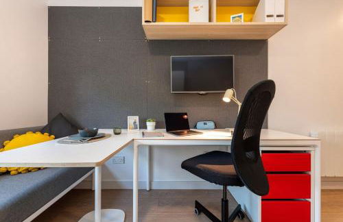 For Students Only Middle Street in Portsmouth - Foto 30