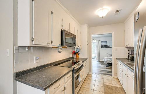 Cozy Family Retreat! Home in Charlotte Suburbs - Foto 9