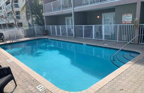 Luxury and Spacious Waterside Getaway - Foto 24