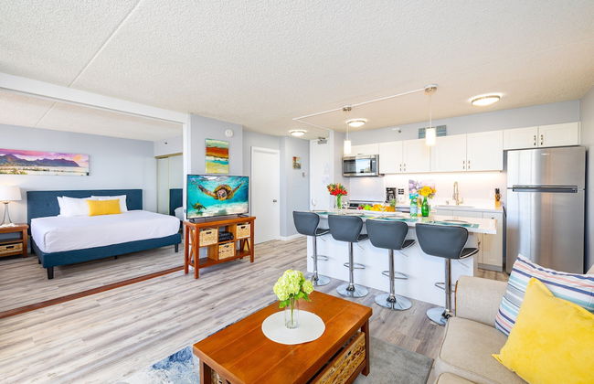 Diamond Head and Ocean views with King Bed and Parking - Foto 8