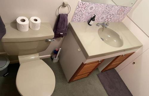 Stunning Charmouth Property with Bay views! - Photo 70