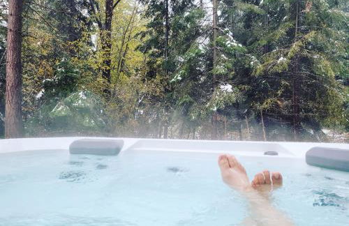 Wildwood Cabin at Suncadia- Hot Tub, Firepit, BBQ, Gourmet Kitchen, Fireplace, Smart TVs, Hi-speed Wi-Fi, Secluded - Foto 47