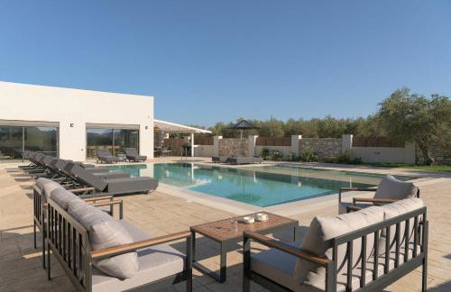 CaMa Villa, Pool, Landmark Views & Iconic Design, By ThinkVilla - Foto 6