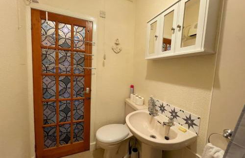 Pass the Keys Cosy Romantic Getaway with Hot Tub - Foto 13