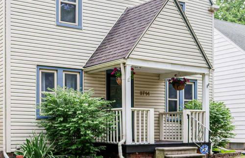 Rachel's Private Hideaway with king bed, kitchen, laundry, parking and big yard - Foto 18