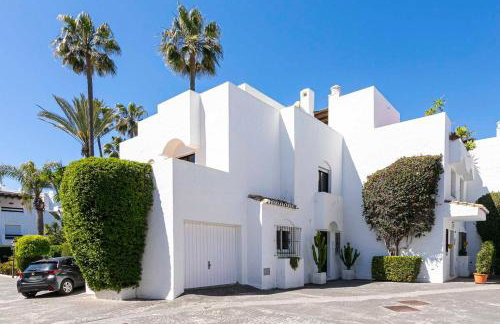 MARBELLA HOME RENTALS - Beachside, 3BR Townhouse - Foto 20