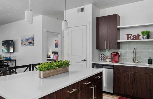 Luxury Place Next to UVU - Photo 43