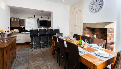 Thrushley Cottage in Wakefield - sleeps 7 - with roof terrace - Foto 5
