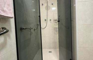 Apartamento 01 quadra da praia - LUXO Praiamar Residence - Foto 6