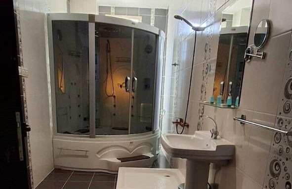 Adeal Serviced Apartments - Photo 28