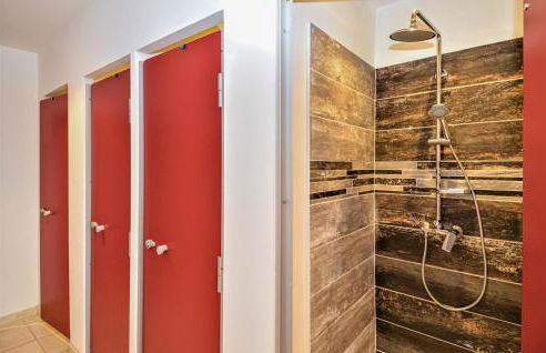 Beautiful Home In Méjannes-Le-Clap - Photo 31