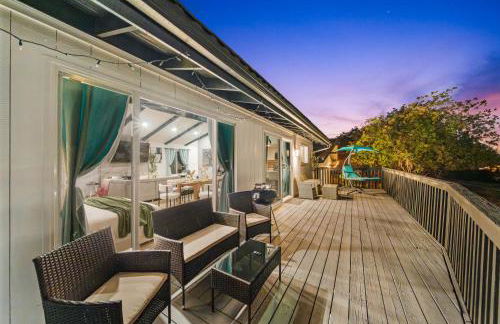 Entire Private Home with 2 Bedrooms 1 Bathroom, Grand View, King Bed, Spacious, Parking, Available Now - Foto 4