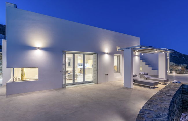 Luxury Villa With Pool And Sea View..! - Photo 44